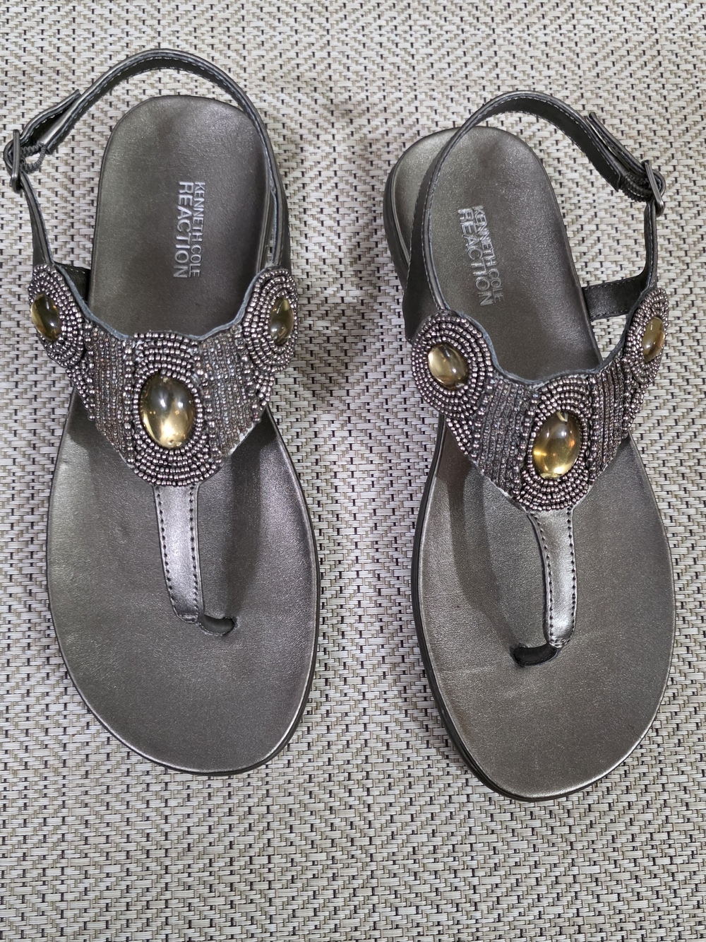 Kenneth Cole Reaction Metallic Gray Embellished T-Strap Sandals